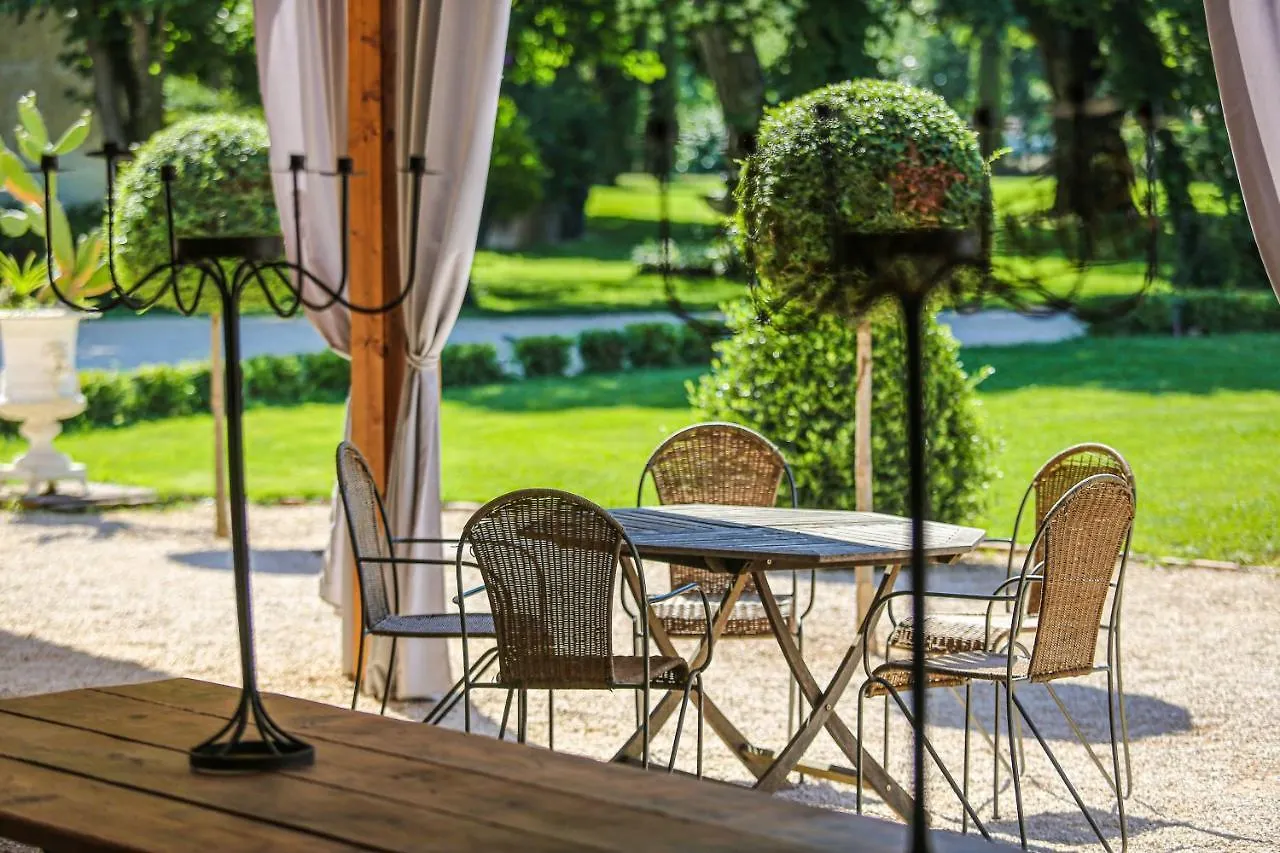Hotel Le Manoir Du Thouron Saint-Sulpice  0*, Saint-Sulpice (Oise) Francia