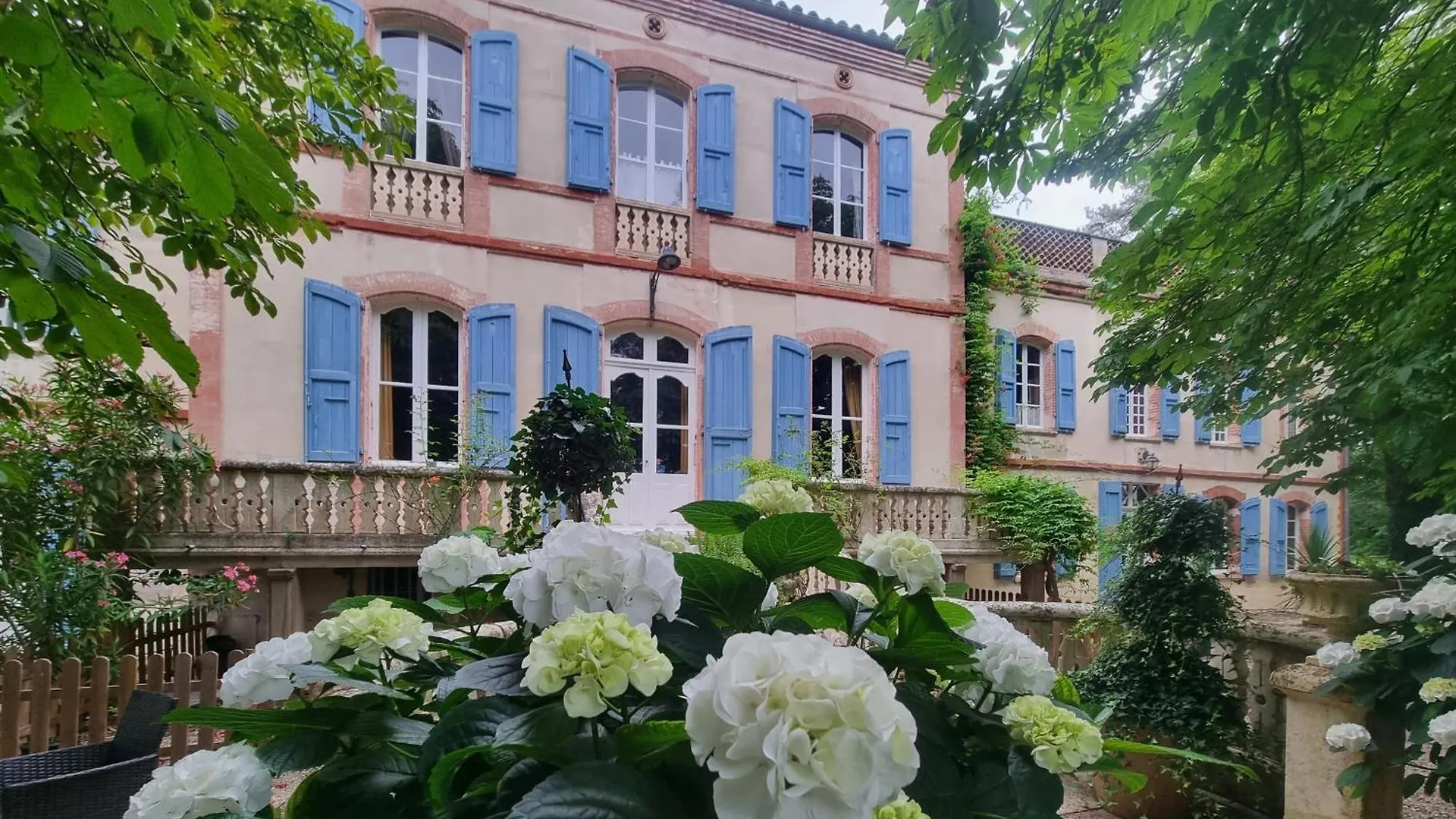 Hotel Le Manoir Du Thouron Saint-Sulpice  Francia