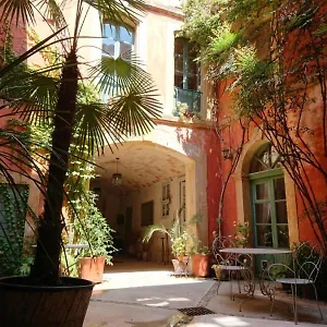 Rue Du Chateau Bed and breakfast Tarascón